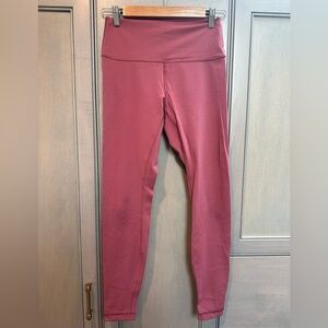 Lululemon Women’s Pink Leggings